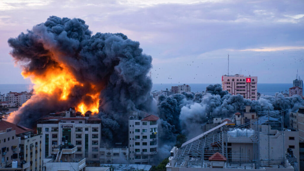 Guerra, Ataque, Edificio en llamas