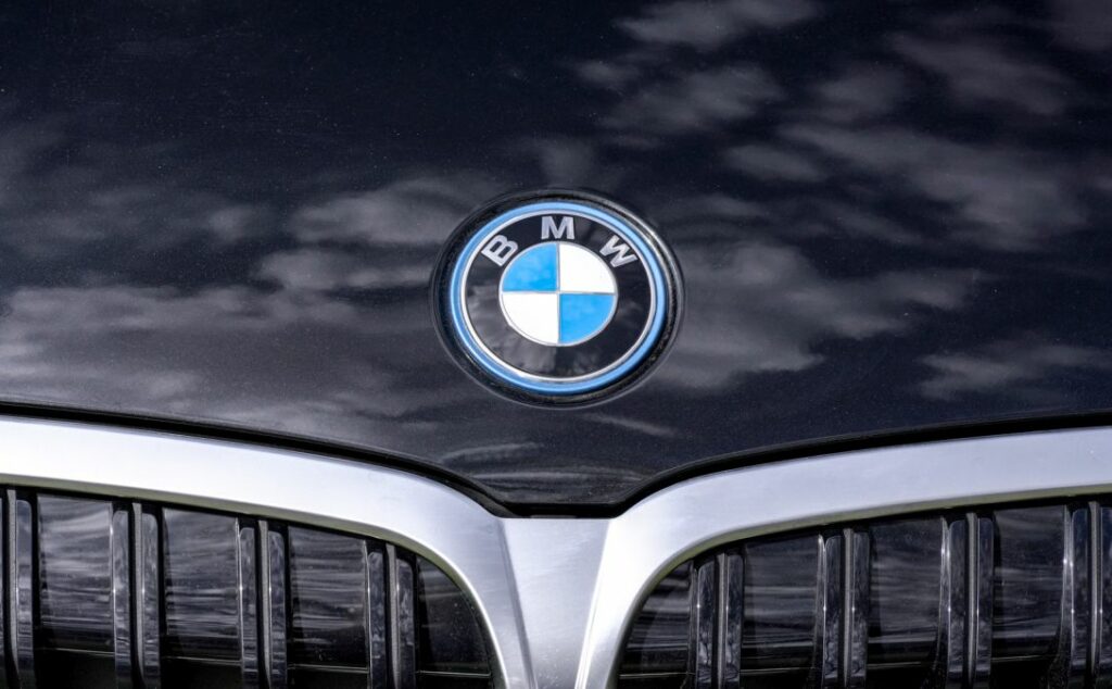 BMW, autos, ventas, premium, lujo, 2023