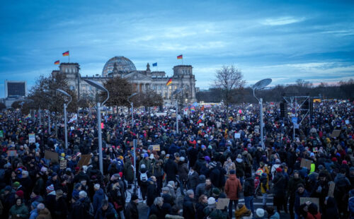 Manifestantes, Reichstag, AfD