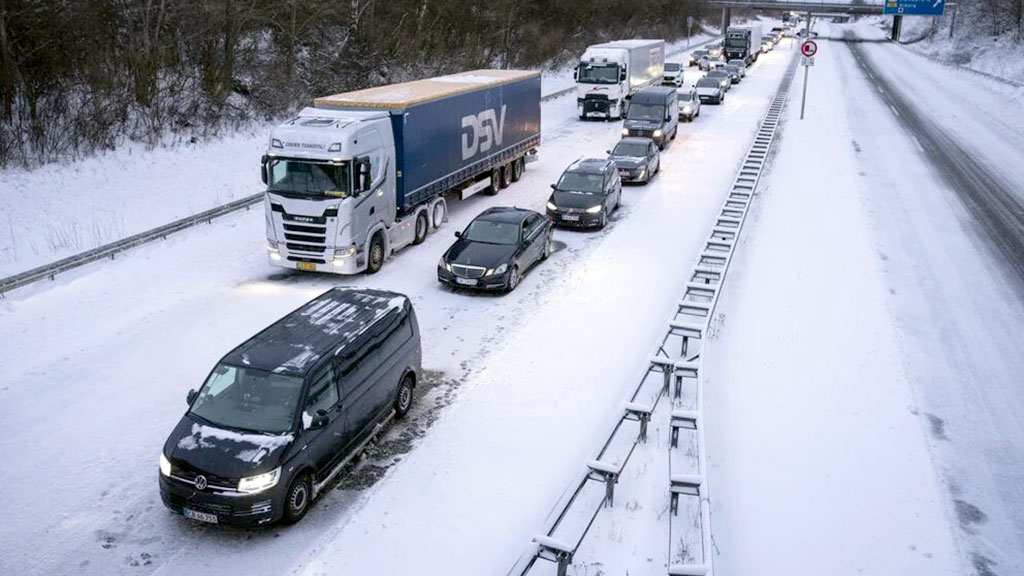 caos invernal, aeropuertos, rutas, ferrocarriles, temporal, nieve, Alemania