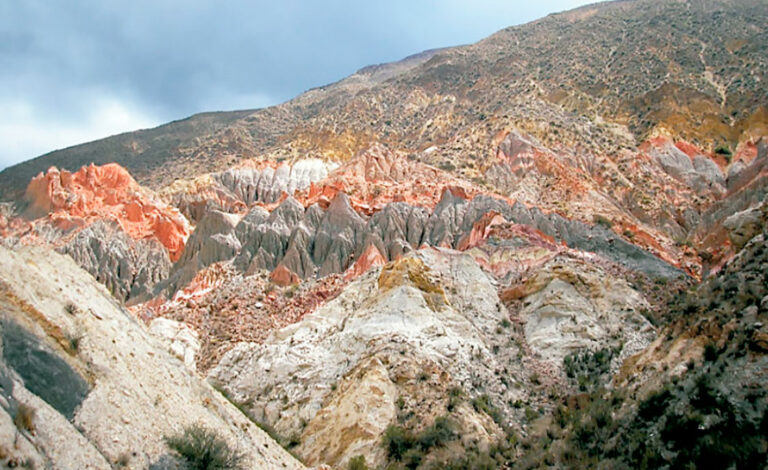 Cable Carril, Chilecito, La Mejicana, Chilecito-La Mejicana, Ingeniería alemana, Patrimonio histórico, Arqueología industrial, Turismo cultural, Historia argentina, Colaboración internacional, Ingeniería civil, Monumento histórico, La Rioja Argentina, Minería, Tecnología alemana, Patrimonio industrial, Turismo de aventura, Legado histórico, Infraestructura histórica, Adolf Bleichert, Desafíos ingenieriles, Siglo XX