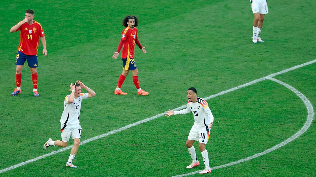 Eurocopa 2024, Marc Cucurella, UEFA, Polémica Arbitral, Mano de Cucurella, Alemania vs España, Anthony Taylor, VAR, Decisiones arbitrales, Penalti no sancionado, Errores arbitrales, Historia del fútbol, Roberto Rosetti, Toni Kroos, Fútbol europeo, Julian Nagelsmann, Mikel Merino, UEFA, Deportes, Controversias en el fútbol, Fútbol internacional