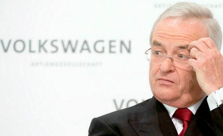 Dieselgate, Volkswagen, Martin Winterkorn, Fraude automotriz, Emisiones diésel, Tribunal alemán, Manipulación del mercado, Software ilegal, Escándalo automotriz, Juicio penal, EPA, Industria automotriz, Responsabilidad corporativa, Emisiones contaminantes, Alemania