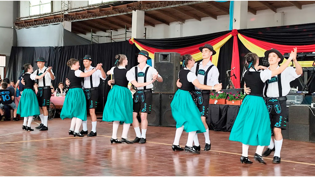 Unidad Alemana, Misiones, Reunificación Alemana, Fiesta Provincial de la Unidad Alemana, Reunificación Alemana, Cultura alemana, Tradiciones alemanas, Misiones, General Alvear, Comunidades alemanas en Argentina, Danzas típicas, Identidad cultural, Reconocimientos, Colectividad alemana, FAAG, Stiftung Verbundenheit, #JungesNetzwerk, Preservación cultural, Celebración comunitaria, Historia alemana, Raíces culturales, Participación comunitaria