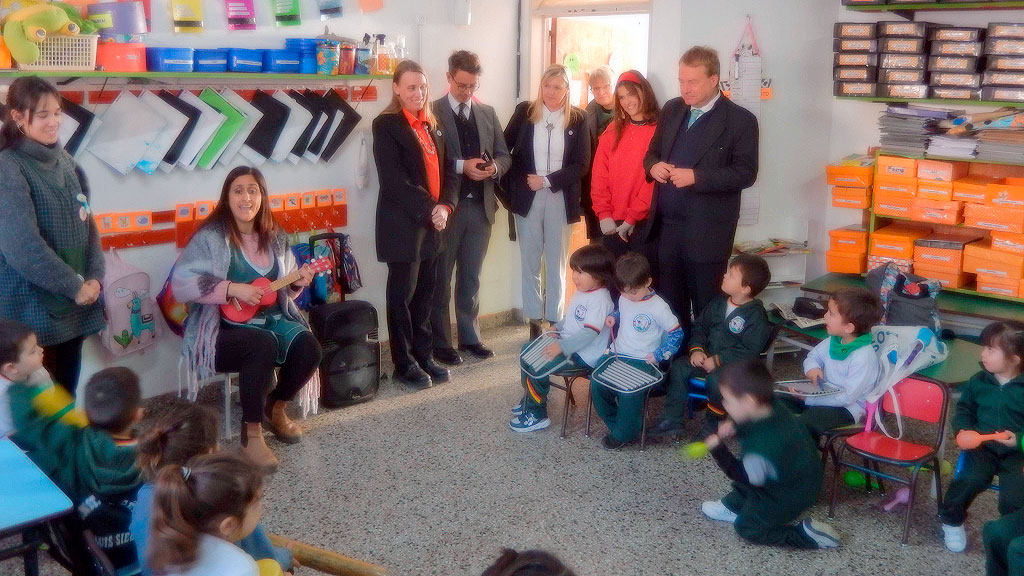 Dieter Lamlé, Markus Sasse, Visita, Embajador de Alemania, Instituto Evangélico Luis Siegel, Hogar de Día Arcángel Gabriel, CEABA, Solidaridad y educación, Comunidad germano-argentina, Diaconía, Acción social, Vulnerabilidad infantil, Apoyo escolar, Voluntariado, Contención social, Cultura germano-argentina, Matías Storni, Paula Inés Schäfer, Marisa Stehle, Victoria Navarro, Pastora Andrea Pfeiffer