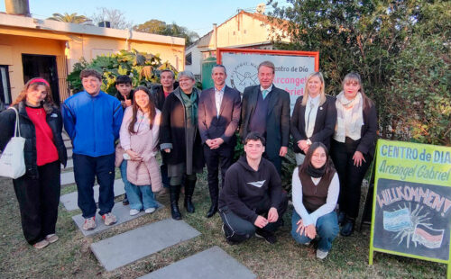 Dieter Lamlé, Markus Sasse, Visita, Embajador de Alemania, Instituto Evangélico Luis Siegel, Hogar de Día Arcángel Gabriel, CEABA, Solidaridad y educación, Comunidad germano-argentina, Diaconía, Acción social, Vulnerabilidad infantil, Apoyo escolar, Voluntariado, Contención social, Cultura germano-argentina, Matías Storni, Paula Inés Schäfer, Marisa Stehle, Victoria Navarro, Pastora Andrea Pfeiffer