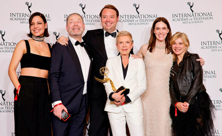 Liebes Kind, International Emmy Awards, Series alemanas, Netflix, Thriller, Drama familiar, Producción audiovisual, Romy Hausmann, Industria televisiva alemana, Series internacionales, Violencia contra las mujeres, Premios de televisión