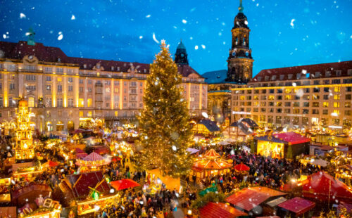 Adviento, Mercado navideño, Alemania, Navidad, Tradiciones culturales, Turismo en Alemania, Economía navideña, Eventos tradicionales, Artesanías, Historia medieval, Mercados temáticos, Conciencia ambiental, Festividades, Turismo sostenible