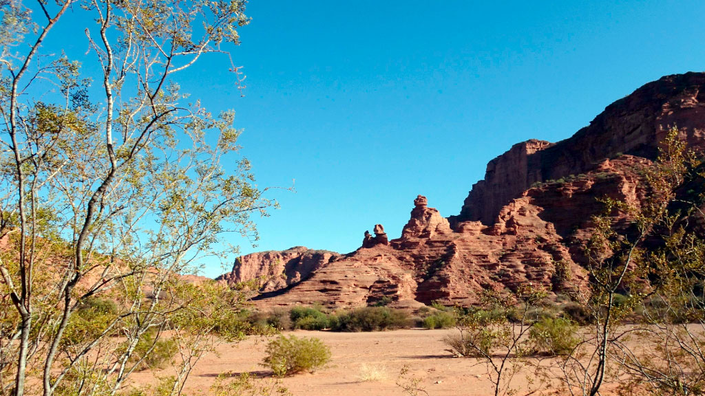 Talampaya, La Rioja, Patrimonio de la Humanidad de la UNESCO, Parque Nacional Talampaya, Turismo en La Rioja, Cultura germano-argentina, Patrimonio de la Humanidad, Comunidad alemana en Argentina, Geología y Paleontología, Werner Lorenz Talampaya, Visita de turistas alemanes, Proyecto Stammtisch, Conservación y turismo cultural