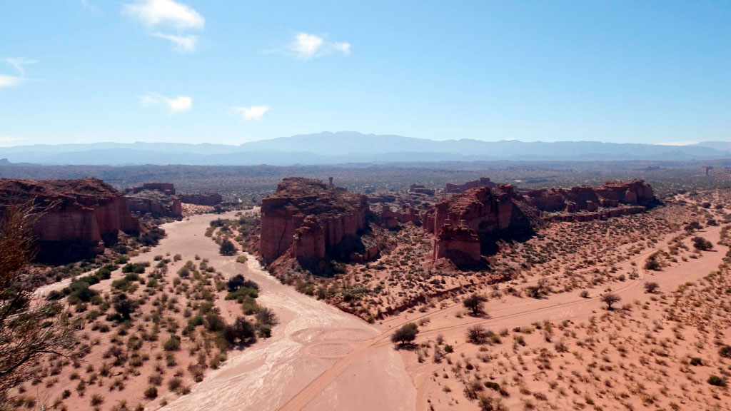 Talampaya, La Rioja, Patrimonio de la Humanidad de la UNESCO, Parque Nacional Talampaya, Turismo en La Rioja, Cultura germano-argentina, Patrimonio de la Humanidad, Comunidad alemana en Argentina, Geología y Paleontología, Werner Lorenz Talampaya, Visita de turistas alemanes, Proyecto Stammtisch, Conservación y turismo cultural