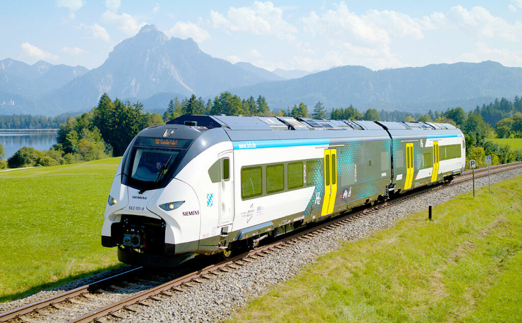 tren a hidrógeno, Baviera, Siemens Mobility, Hidrógeno verde, Transporte sostenible, Tecnología ferroviaria, Innovación energética, Reducción de CO₂, Movilidad ecológica, Infraestructura ferroviaria, Energías renovables, Argentina y el hidrógeno, Descarbonización, Transporte público