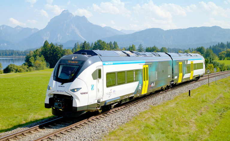 tren a hidrógeno, Baviera, Siemens Mobility, Hidrógeno verde, Transporte sostenible, Tecnología ferroviaria, Innovación energética, Reducción de CO₂, Movilidad ecológica, Infraestructura ferroviaria, Energías renovables, Argentina y el hidrógeno, Descarbonización, Transporte público