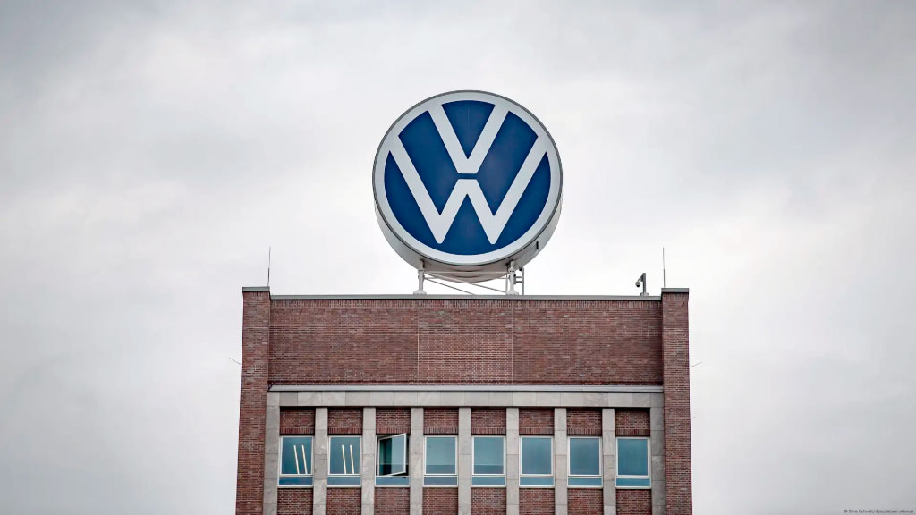 Volkswagen, Industria automotriz, Crisis económica, Despidos masivos, Mercado chino, Vehículos eléctricos, Transformación empresarial, Alemania, Derechos humanos, Sindicatos