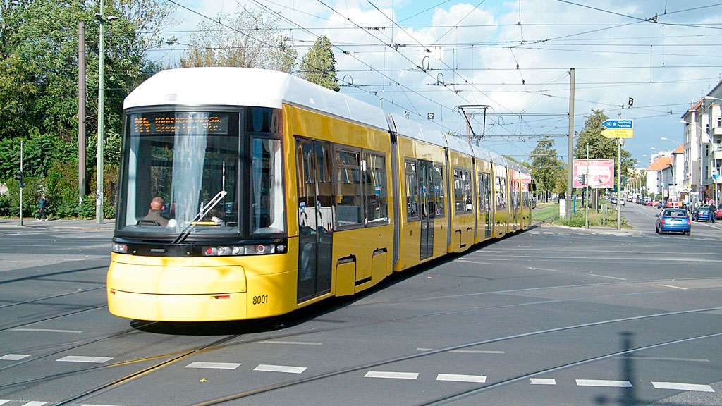 Tranvía eléctrico, Werner von Siemens, Berlín, Historia del transporte, Movilidad sostenible, Innovación tecnológica, Argentina, Transporte urbano, Revolución Industrial, Energías renovables, Plan Larkin