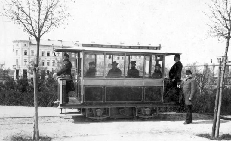 Tranvía eléctrico, Werner von Siemens, Berlín, Historia del transporte, Movilidad sostenible, Innovación tecnológica, Argentina, Transporte urbano, Revolución Industrial, Energías renovables, Plan Larkin