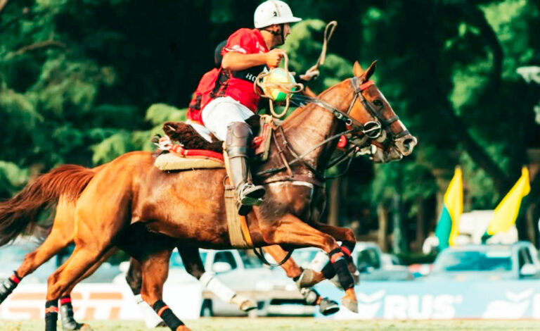 El Siasgo, pato, Palermo, Pato deporte nacional, Abierto Argentino de Pato, Bicampeón, Villanueva Buenos Aires, Deporte criollo, Final en Palermo, Tradición argentina, San Patricio, Justo Bermúdez