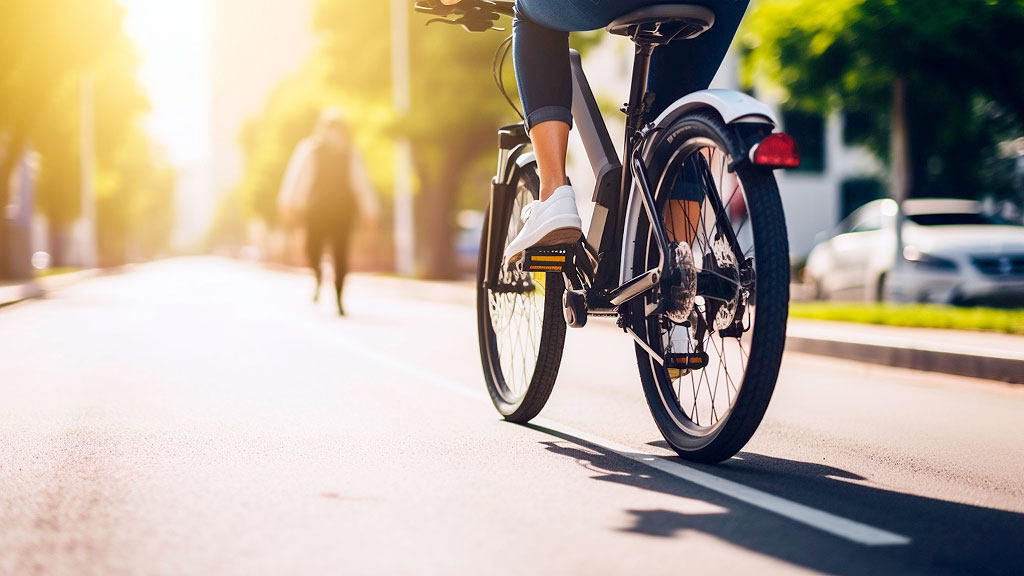 E-Bikes, motores, conectividad, Movilidad sustentable, Tecnología en bicicletas, Transporte ecológico, Innovación en movilidad, Bosch, Cargo-Bikes, Seguridad en bicicletas, Conectividad en E-Bikes, Futuro del transporte, Bicicletas eléctricas 2025, Industria del ciclismo