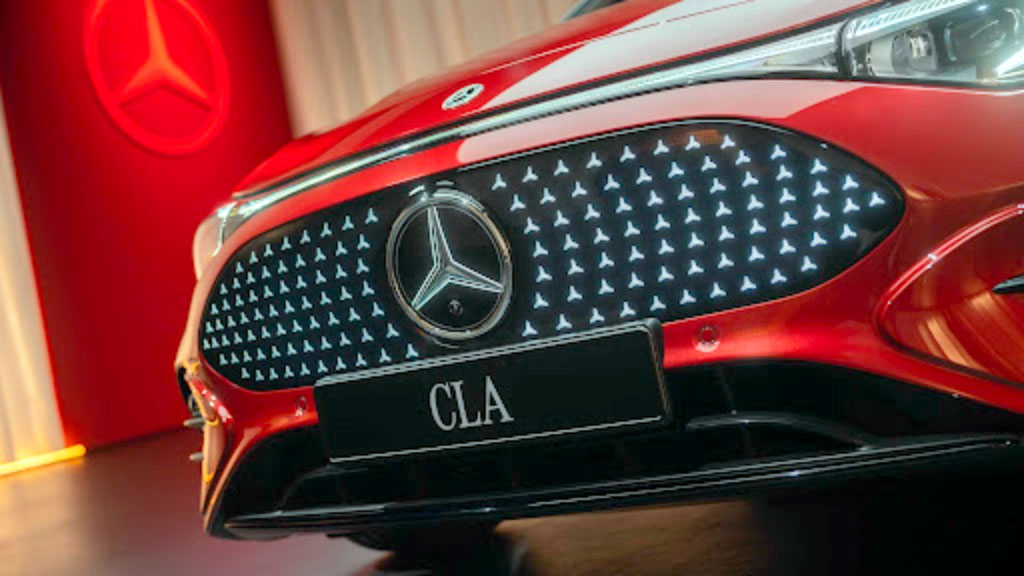 Mercedes-Benz, industria automotriz, movilidad eléctrica, Automóviles eléctricos, Industria automotriz alemana, Tesla vs Mercedes, Carga ultrarrápida, Autonomía récord, Tecnología alemana, Eficiencia energética, Innovación en autos eléctricos, Google AI en automóviles, Open AI en vehículos, Electrificación del transporte, Competencia automotriz global, Futuro de los autos eléctricos
