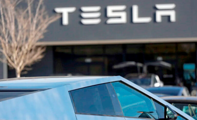 Volkswagen, QuantumScape, PowerCo, Tesla, Autos eléctricos, Baterías de estado sólido, Tecnología automotriz, Movilidad sustentable, Energía limpia, Industria automotriz, Innovación tecnológica, Electromovilidad, Competencia automotriz, Alemania, Elon Musk