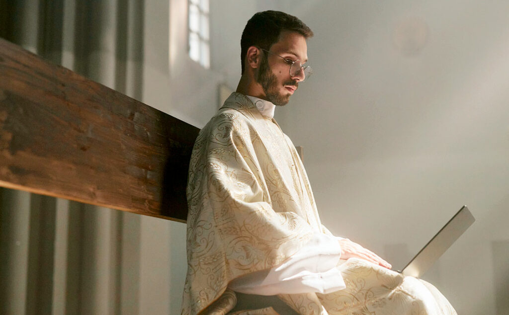 redes sociales, religión, influencers, radicalización, cristianismo, islam, judaísmo, Alemania, juventud, libertad de expresión, extremismo, medios digitales