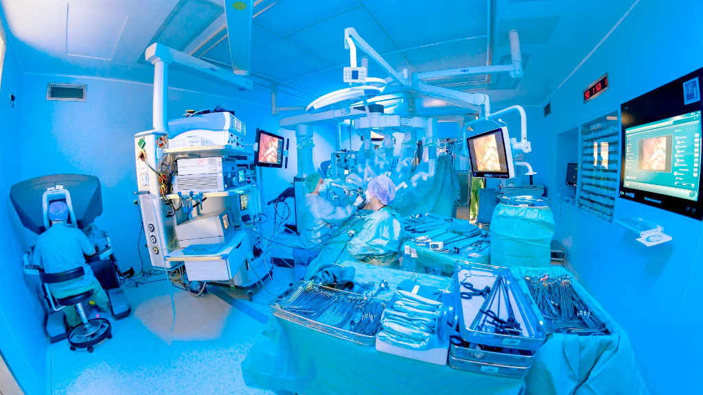 medicina, tecnología, Múnich, Clínica Bogenhausen, Tecnología médica, Robótica en salud, Cirugía asistida por robots, Sistema de salud alemán, Innovación hospitalaria, Atención intensiva, Medicina del futuro, Infraestructura hospitalaria, Salud pública en Europa