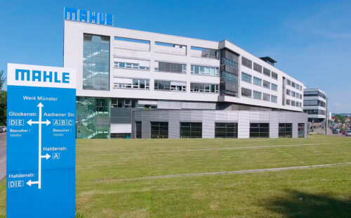 Mahle, autopartes, guerra comercial, industria automotriz, aranceles Estados Unidos, comercio internacional, transformación industrial, electromovilidad, economía alemana, política comercial, empleo industrial, sector automotor europeo, reconversión productiva