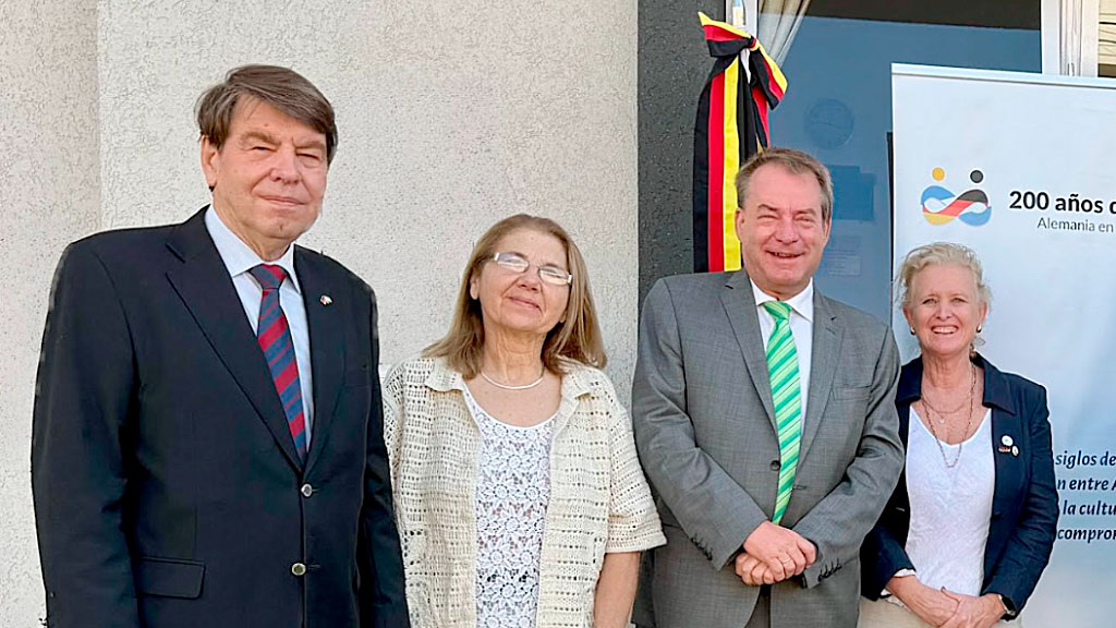 Summer MeetUp, Stiftung Verbundenheit, JungesNetzwerk, Inmigración alemana, Asociación Alemana de Esperanza, FAAG, Dieter Lamlé, Bicentenario 2025, Comunidad germano-argentina, Muestra itinerante