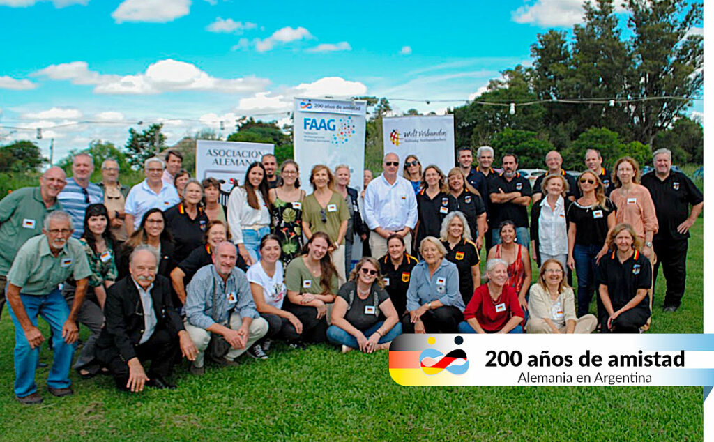 Summer MeetUp, Stiftung Verbundenheit, JungesNetzwerk, Inmigración alemana, Asociación Alemana de Esperanza, FAAG, Dieter Lamlé, Bicentenario 2025, Comunidad germano-argentina, Muestra itinerante