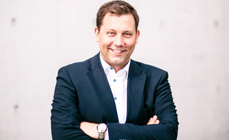 Lars Klingbeil, ministro de Finanzas, Alemania, , política alemana, economía europea, coalición en Alemania, SPD, Friedrich Merz, reforma fiscal, presupuesto alemán, inversiones públicas, crecimiento económico, Unión Europea, liderazgo político, desafíos económicos, finanzas públicas