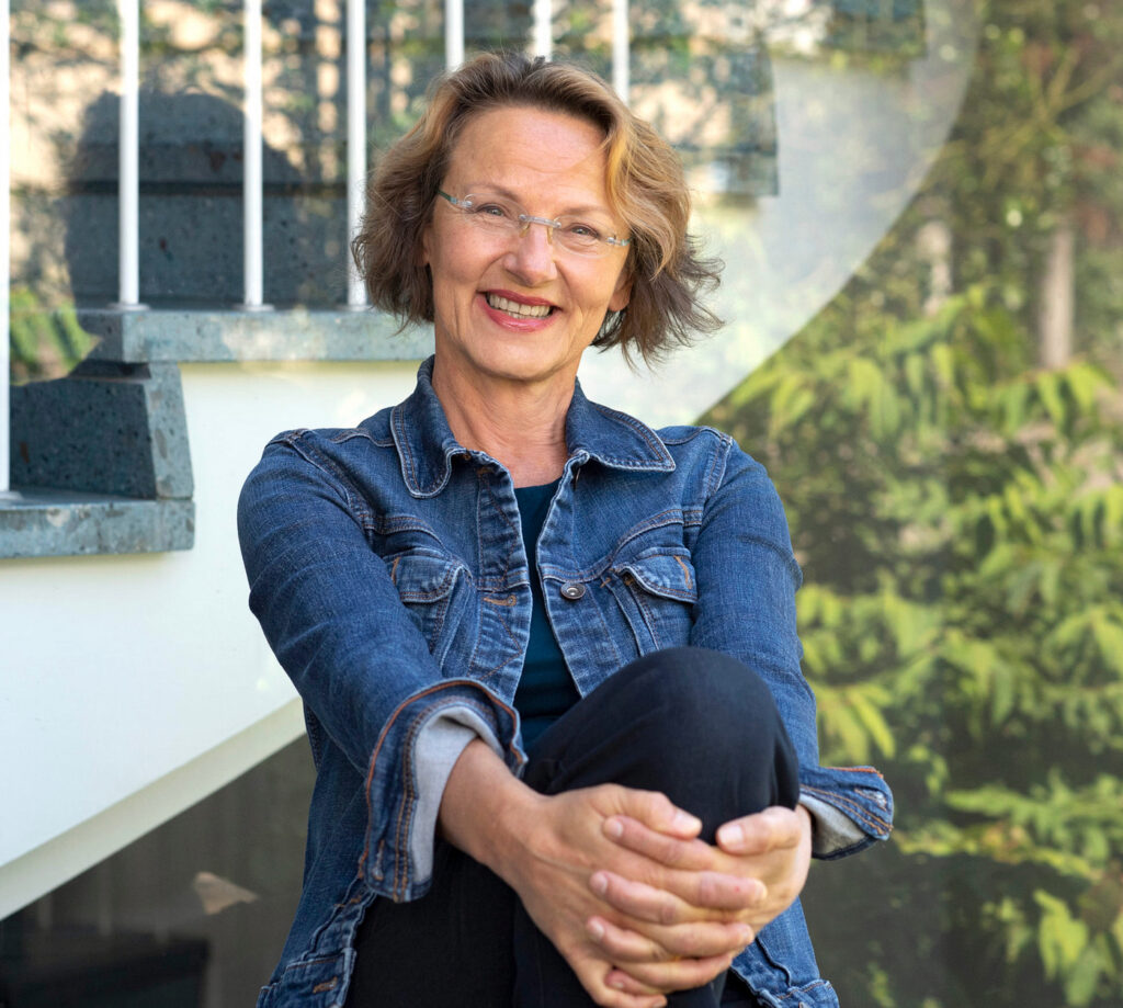 Hildegard Keller, autora