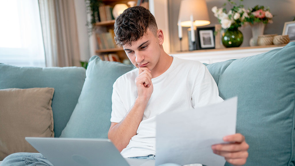 trabajar, formación profesional, Alemania, jóvenes, adolescente, sistema dual alemán, empleo juvenil, orientación vocacional, educación técnica, abandono escolar, inserción laboral, juventud y trabajo, modelo educativo alemán