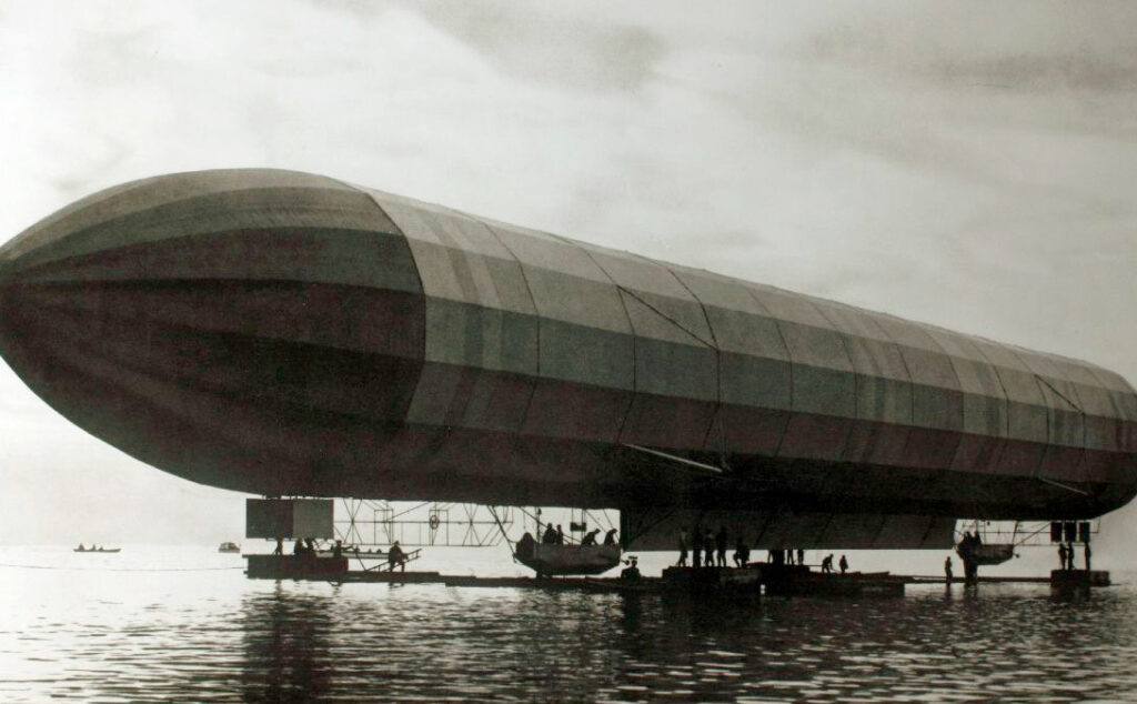 Zeppelin, LZ1, Ferdinand von Zeppelin, Historia de la aviación, Dirigibles, Graf Zeppelin, Alemania, Tecnología aérea, Innovación, Transporte aéreo