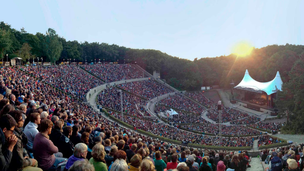 Daniel Barenboim, Lang Lang, West-Eastern Divan Orchestra, Gira europea, Música clásica, Festival de Salzburgo, Festival de Lucerna, Schleswig-Holstein Musik Festival, Rheingau Musik Festival, Conciertos en Alemania