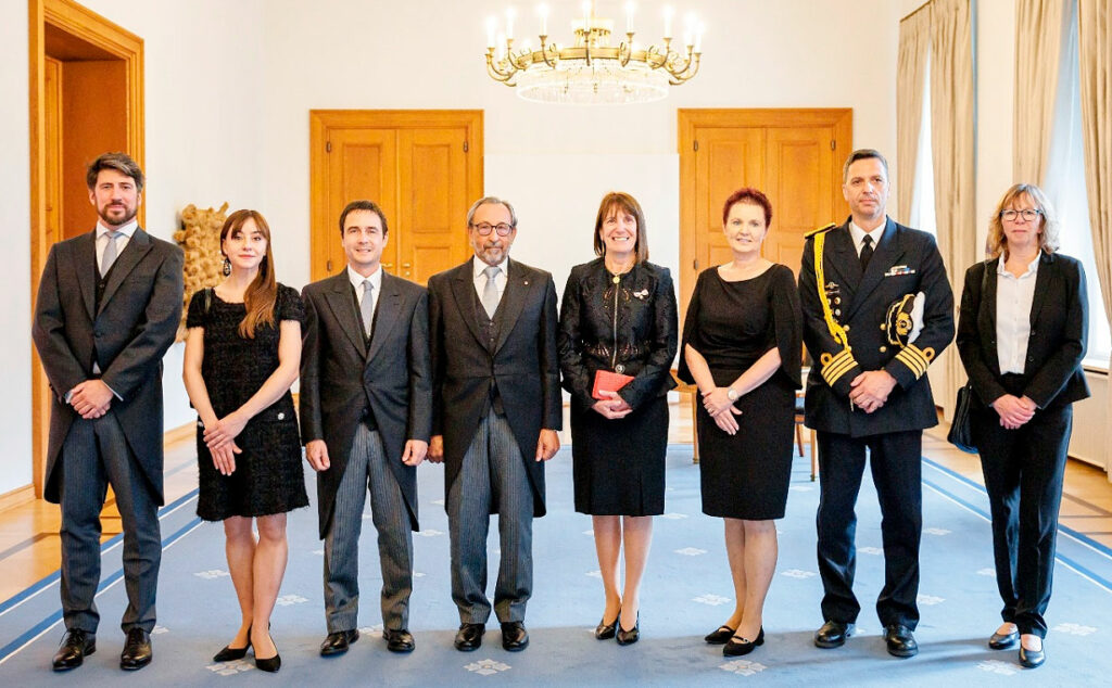 Betina Pascuali de Fonseca, Embajada argentina en Alemania, Relaciones bilaterales, política exterior argentina, embajada argentina Berlín, Frank-Walter Steinmeier, Cartas Credenciales, Cancillería Argentina, diplomacia argentina, designación embajadora Argentina