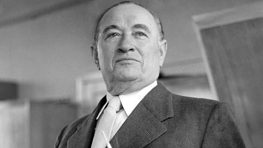 Borgward, Rastrojero, Industria automotriz, Carl F. W. Borgward, Industria automotriz argentina, Automotrices alemanas en Argentina, Historia automotriz alemana, Fábricas de autos en Argentina, Dinborg Industrias Argentinas, Borgward Isidro Casanova, Borgward motores diésel, Borgward Rastrojero Diesel, Historia de Borgward, Borgward Argentina, Borgward Isabella, Rastrojero Borgward