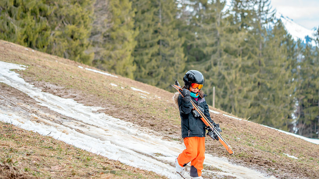 Cambio climático, Alpes, Montañas, Medio ambiente, Sequía, Crisis hídrica, Biodiversidad, Emergencia climática, Turismo de montaña, Alemania, Catástrofes naturales, Glaciares, Ecosistemas en riesgo, Protección ambiental, Calentamiento global