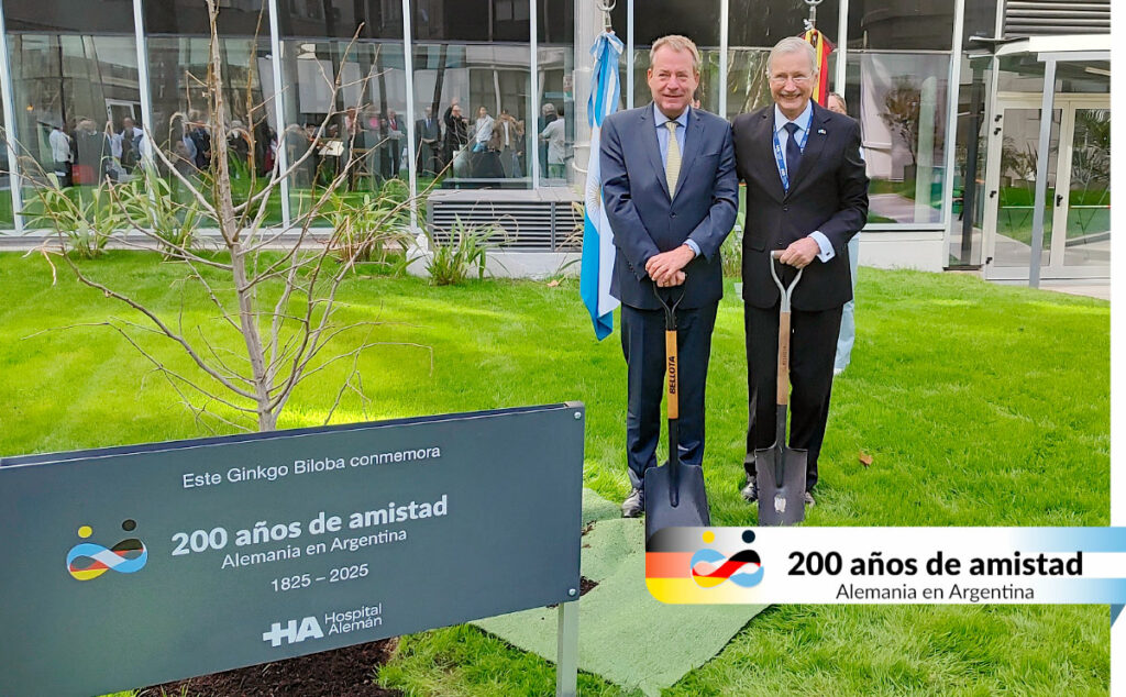 Hospital Alemán, Alemania, Argentina, Embajada de Alemania, Ricardo Berthold, Dieter Lamlé, 200 años de amistad, Inmigración alemana, Comunidad germano-argentina, Alemania y Argentina, Ginkgo Biloba, Ulrike Lamlé, Historia del Hospital Alemán, Relaciones bilaterales, Bicentenario Alemania-Argentina, Formación dual, Cultura alemana en Argentina