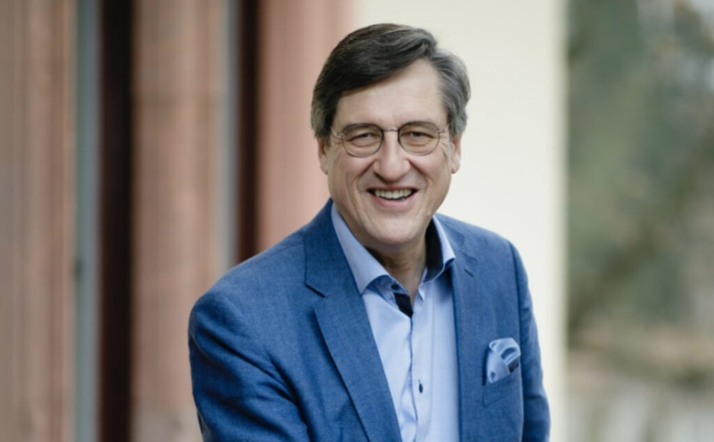 Karl-Heinz Paque, Economía