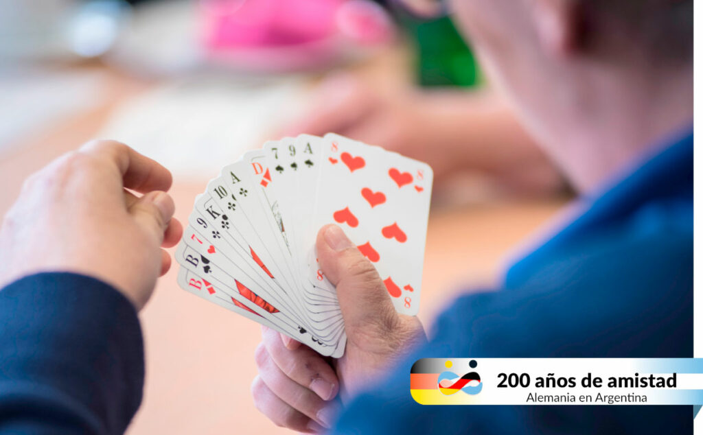 Skat, 200 Jahre deutsch-argentinische Freundschaft, Deutscher Klub in Buenos Aires, Skat Turnier Buenos Aires, deutsch-argentinische Freundschaft 200 Jahre, Deutscher Klub Buenos Aires Jubiläum, internationales Skat Turnier 2025, Skat Spiel Deutschland Argentinien, Skat immaterielles Kulturerbe, Skat Wettbewerb Oktober Buenos Aires, Skat Kartenpiel Altenburg