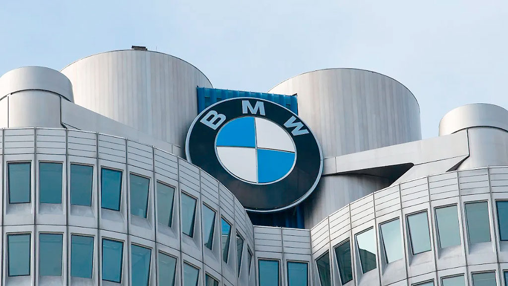 Trump, Unión Europea, industria automotriz, Alemania, BMW, Mercedes-Benz, aranceles, comercio internacional, acuerdos comerciales, proteccionismo, conflicto comercial, UE-EE.UU., exportaciones, manufactura europea