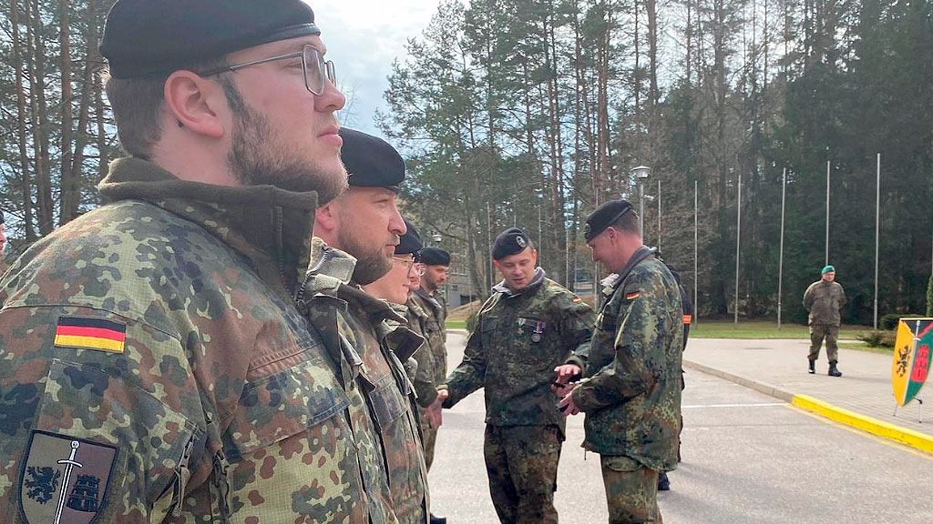 Alemania, OTAN, invasión rusa, rearme militar alemán, tensión OTAN Rusia, independencia militar europea, rearme militar de Alemania, OTAN y Rusia, ejército alemán, independencia militar europea, servicio militar obligatorio en Alemania, Bundeswehr, defensa europea, drones rusos en Europa, gasto militar alemán, Friedrich Merz defensa