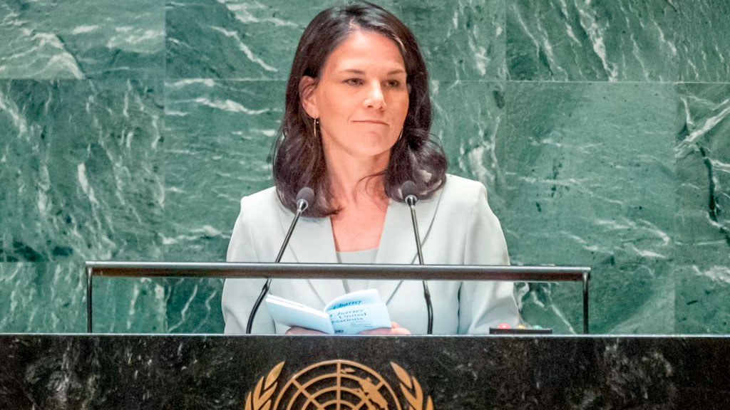 Annalena Baerbock, Asamblea General de la ONU, diplomacia internacional, política exterior, primera mujer europea presidente ONU, Baerbock y el pasado nazi de su abuelo, diplomacia multilateral Alemania ONU, crisis ONU Palestina, Baerbock redes sociales ONU, Baerbock feminismo diplomático