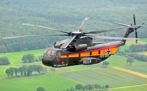 Argentina, helicópteros alemanes CH-53G, Alemania, Guerra de Malvinas helicópteros, aviación militar Argentina, helicópteros de rescate Argentina, Ejército Argentino CH-53G, Alemania Argentina cooperación militar, Argentina helicópteros CH-53G, compra helicópteros Alemania, Fuerzas Armadas Argentina transporte aéreo, modernización Ejército Argentino