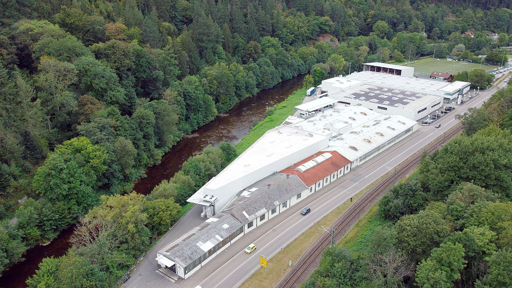 Casimir Kast, Alemania, quiebra, industria del cartón , Gernsbach, Baden-Wurtemberg industria, Dirk Pehl, administrador concursal, Murgtal economía, Christian Oetker-Kast, 475 años Casimir Kast, crisis empresas medianas Alemania, inversión industria papelera