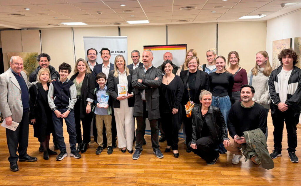 Club Alemán en Buenos Aires, CEABA, creatividad, CEABA Buenos Aires, encuentro Creatividad que Transforma, Marisa Stehle Palabras en Juego, Nicolás Serafini Economía Pop, comunidad germano argentina Buenos Aires, literatura infantil y creatividad, emprendimiento Economía Pop, Adriana Rolla música Club Alemán, Matías Storni CEABA