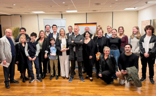 Club Alemán en Buenos Aires, CEABA, creatividad, CEABA Buenos Aires, encuentro Creatividad que Transforma, Marisa Stehle Palabras en Juego, Nicolás Serafini Economía Pop, comunidad germano argentina Buenos Aires, literatura infantil y creatividad, emprendimiento Economía Pop, Adriana Rolla música Club Alemán, Matías Storni CEABA