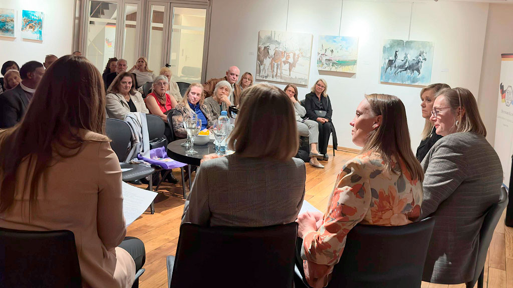 colegios alemanes, 200 años de Enseñanza, 200 años de inmigración alemana en la Argentina, legado educativo alemán, valores de la educación alemana, historia de la comunidad alemana en Argentina, educación intercultural Argentina Alemania, enseñanza del idioma alemán en Argentina, desafíos educativos actuales