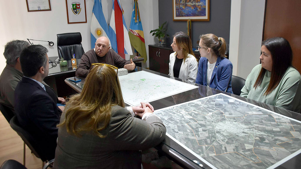 Crespo, Entre Ríos, Stiftung Verbundenheit, Instituciones argentino-alemanas, Conectando con Alemania, Jóvenes de Crespo, Encuentro argentino-alemán en Entre Ríos, AHK Argentina y FAAG en Crespo, Vinculación juvenil con Alemania, Diplomacia ciudadana #JungesNetzwerk, Embajada de Alemania en Argentina
