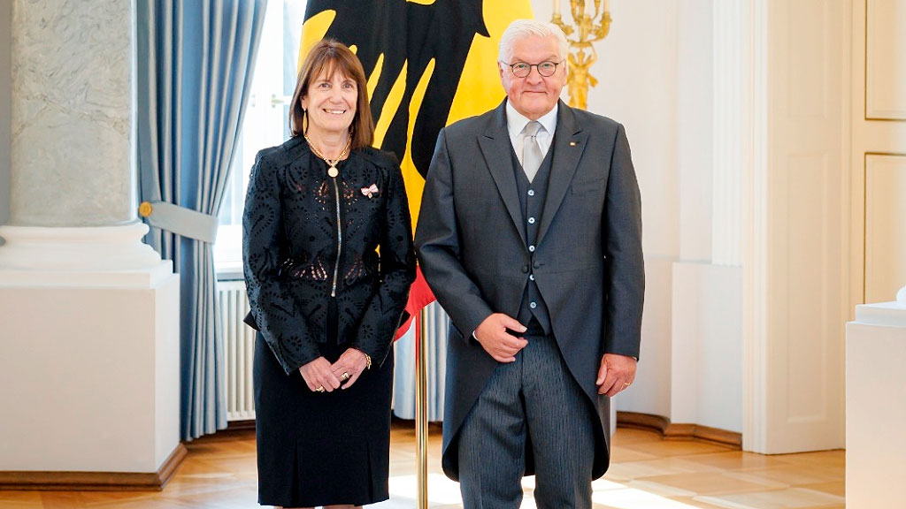 Betina Pascuali de Fonseca, Argentinische Botschaft in Deutschland, Bilaterale Beziehungen, Argentinische Außenpolitik, Argentinische Botschaft Berlin, Frank-Walter Steinmeier, Beglaubigungsschreiben, Argentinisches Außenministerium, Argentinische Diplomatie, Ernennung zur Botschafterin Argentiniens