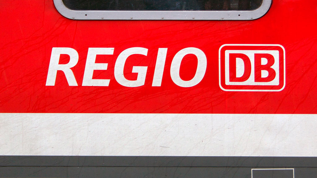 Evelyn Palla, Deutsche Bahn, sistema ferroviario alemán, puntualidad trenes Alemania, nueva presidenta Deutsche Bahn, reforma ferroviaria Alemania, transporte público Alemania, red ferroviaria alemana, Patrick Schnieder Deutsche Bahn